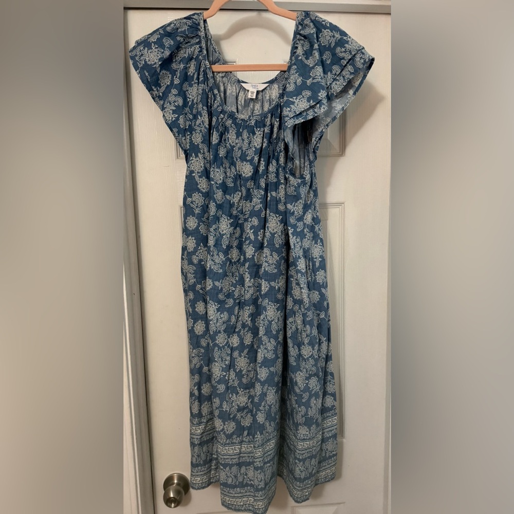 Time and Tru Blue Floral Midi Dress